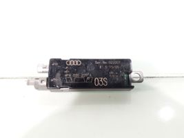 Audi A6 S6 C6 4F Pystyantennin suodatin 4F9035225A