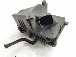 Volvo S80 Air filter box 8624782