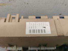 Mazda 626 Module de fusibles 7F300721