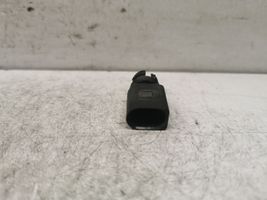 Volkswagen Golf V Sensor de temperatura del aire externo/exterior 8ZO820535