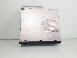 Mitsubishi Grandis CD/DVD-vaihdin MZ312961