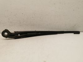 Volkswagen PASSAT B5 Braccio della spazzola tergicristallo posteriore 3B9955707A