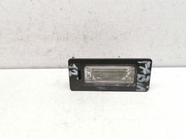 Skoda Fabia Mk2 (5J) Lampa oświetlenia tylnej tablicy rejestracyjnej 8T0943021