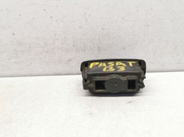 Volkswagen PASSAT B3 Number plate light 861943221