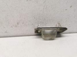 Mazda 323 F Lampa oświetlenia tylnej tablicy rejestracyjnej 