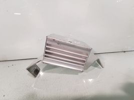 Audi A2 Wzmacniacz audio 8Z0035223