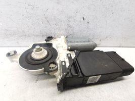 Volkswagen Golf IV Moteur de lève-vitre de porte avant 101387100