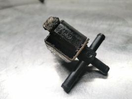 Audi TT Mk1 Turboahtimen magneettiventtiili 058906283C