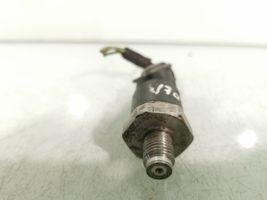 Volvo V70 Capteur de pression de carburant 8631588