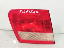 BMW 3 E46 Lampy tylnej klapy bagażnika 8374809