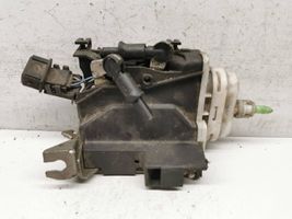 Audi A6 S6 C4 4A Serrure de porte avant 4a0173