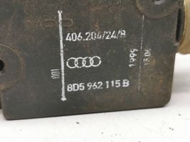 Audi A4 S4 B5 8D Serratura del tappo del serbatoio del carburante 8D5962115B