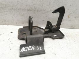 Seat Altea XL Konepellin lukituksen vastakappale 5P0833480