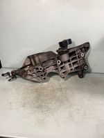 Volkswagen PASSAT B7 Support de générateur / alternateur 03L903143Q