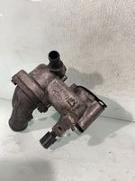 Ford Mondeo MK II Boîtier de thermostat / thermostat 89ff9k478