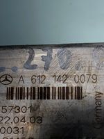 Mercedes-Benz ML W163 Refroidisseur de vanne EGR A6121420079