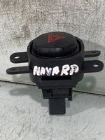 Nissan Navara D40 Avarinių žibintų jungtukas 06019
