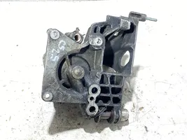 Audi A6 S6 C5 4B Support de pompe de direction assistée 059145169