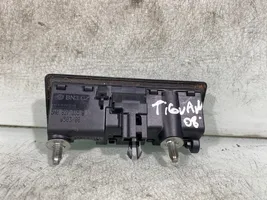 Volkswagen Tiguan Griff Taster Öffner Heckklappe Kofferraumdeckel 5n0827566