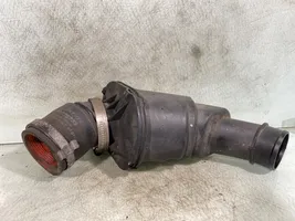 Volvo V70 Tube d'admission de tuyau de refroidisseur intermédiaire 5307787340