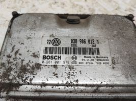 Volkswagen Golf IV Sterownik / Moduł ECU 038906012M