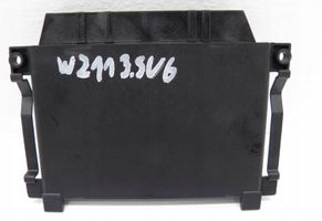 Mercedes-Benz E W211 Module de contrôle de boîte de vitesses ECU A0355450432