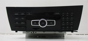 Mercedes-Benz C W202 Radio/CD/DVD/GPS-pääyksikkö A2049006909