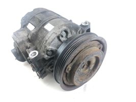 Volkswagen PASSAT B5.5 Compressore aria condizionata (A/C) (pompa) 8D0260808