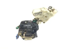 Nissan Almera N16 Etuoven lukko 6055261U66