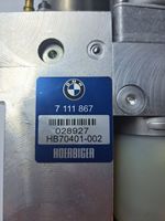 BMW 5 E60 E61 Silniczek pompy hydraulicznej klapy tylnej bagażnika HB70401002