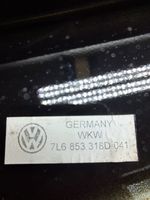 Volkswagen Touareg I Priekinių durų stiklo apdaila 7L6853318D