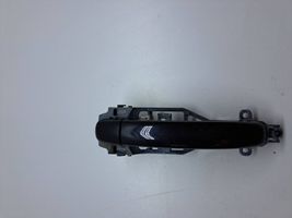 Volkswagen Touareg I Poignée extérieure avant 7L0837886E