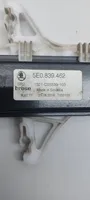 Skoda Octavia Mk3 (5E) Mechanizm podnoszenia szyby tylnej bez silnika 5E0839462