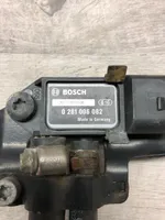 Volkswagen Touran II Sensor de presión del escape 0281006082