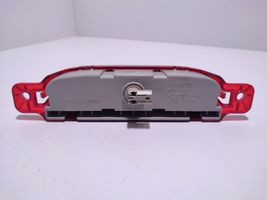 Mazda 3 I Дополнительный стоп фонарь BN8V51580B