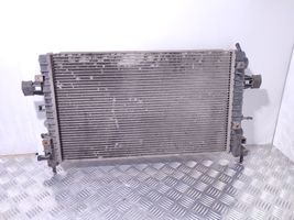 Opel Astra H Radiateur de refroidissement 13145211