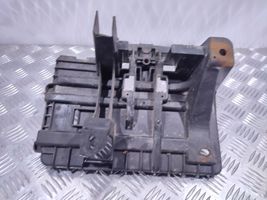 Opel Meriva A Boîte de batterie 13167332