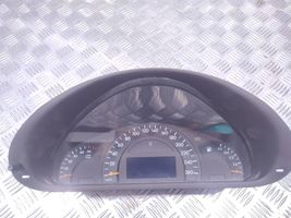 Mercedes-Benz C W203 Compteur de vitesse tableau de bord a2035403911
