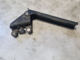 Nissan Primastar Guida a rullo centrale per portellone scorrevole 311973E