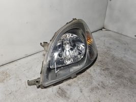 Toyota Yaris Lampa przednia 811700D01100