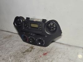 Toyota Yaris Unità principale autoradio/CD/DVD/GPS 861100D011B1