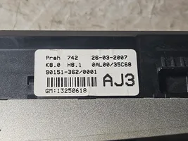 Opel Astra H Climate control unit 13250618