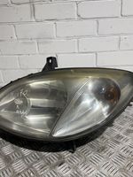 Mercedes-Benz Vito Viano W639 Lampa przednia 24670300LI