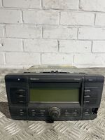 Skoda Octavia Mk2 (1Z) Radija/ CD/DVD grotuvas/ navigacija IZ0035161B