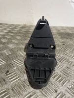 Audi A6 S6 C6 4F Staffa supporto del triangolo d’emergenza 8E5860285A