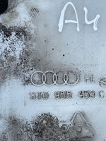 Audi A4 S4 B8 8K Lukturu mazgātāja tvertne 8T0955453C