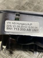 Volkswagen Tiguan Pavarų perjungimo svirties apdaila (plastikinė) 5N1713203AB