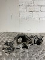 Volkswagen Tiguan Soporte del alternador 03L903148Q