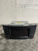 Mercedes-Benz CLS C219 Radio/CD/DVD/GPS-pääyksikkö A2118704789