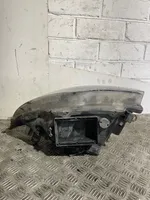 BMW 1 E81 E87 Lampa przednia 7193388